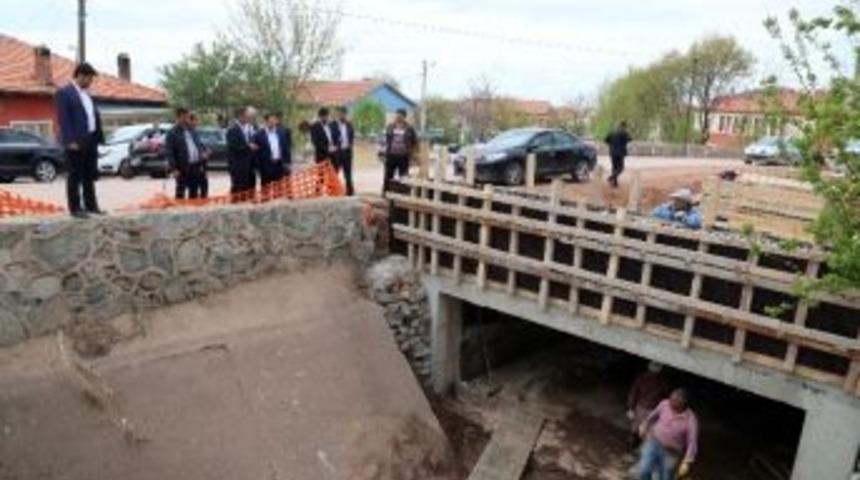 Aksaray&rsquo;da Bedir Muhtar K&ouml;pr&uuml;s&uuml; 10 G&uuml;n İ&ccedil;inde İnşa Edildi