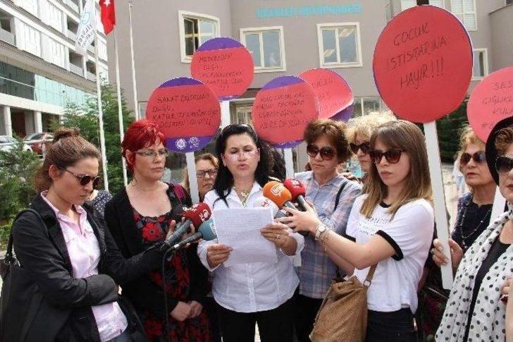 Bursa’da Müstehcen Adem İle Havva Heykeli Tartışması G5