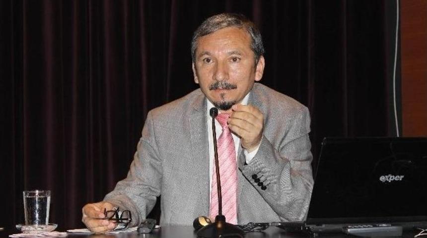 &lsquo;eğitimde Yenilik&ccedil;i Yaklaşımlar&rsquo; Konferansı D&uuml;zenlendi