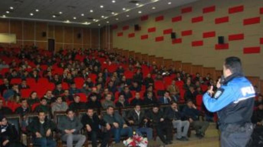 Ağrı&rsquo;da G&uuml;venlik G&ouml;revlilere Canlı Bomba Ve Bomba Eylemleri Eğitimi