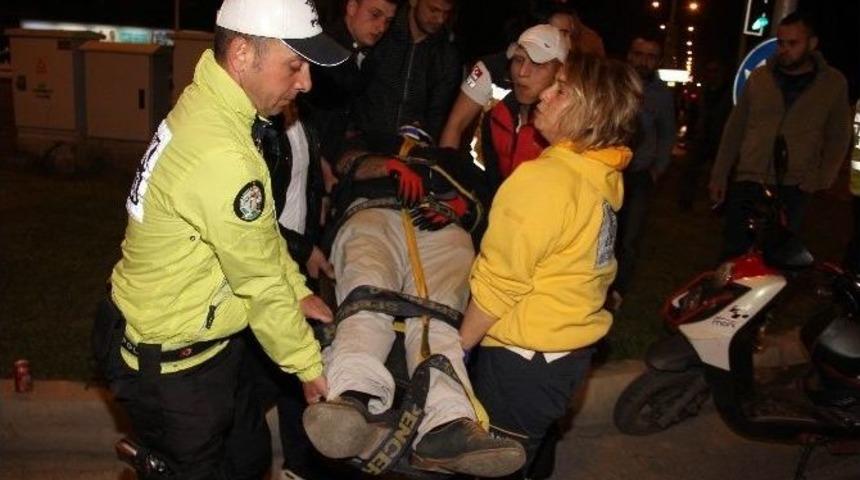 Elektrikli Bisiklet Otomobile Çarptı: 1 Yaralı