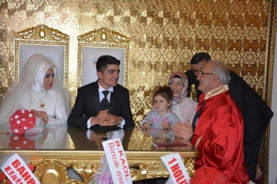 Başkan Yılmaz O Askerin Nikahını Kıydı