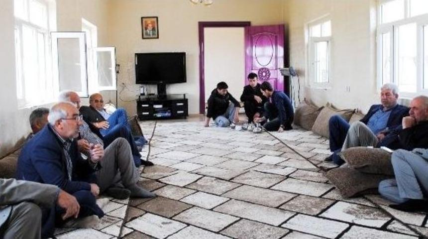 Dicle Elektrik Dağıtım&rsquo;ın &Ccedil;ift&ccedil;i Ziyaretleri S&uuml;r&uuml;yor