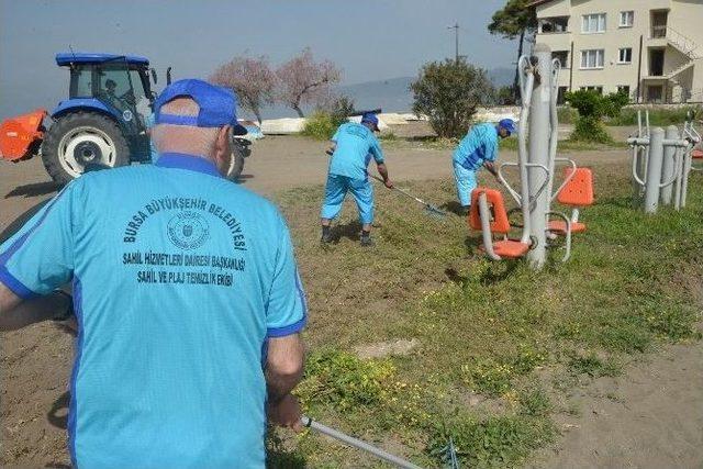 Bursa’da Plajlar Yaza Hazırlanıyor