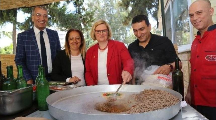 Alman Belediye Başkanı, Kardeş Kent Mezitli&rsquo;yi Ziyaret Etti