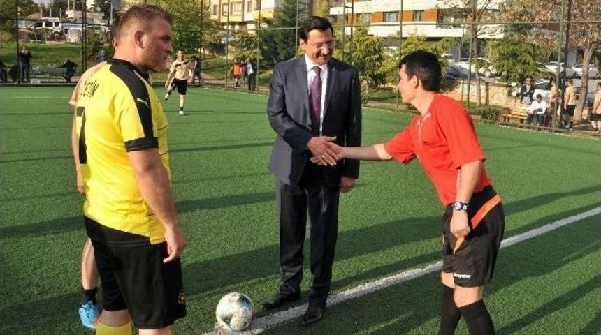 Ke&ccedil;i&ouml;ren Belediyesi Futbol Turnuvası Başladı