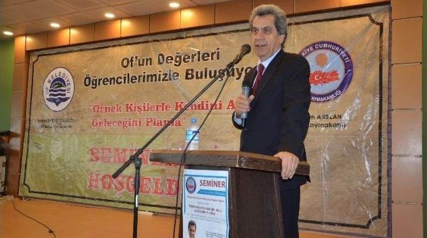 &Ccedil;etin Nuhoğlu&rsquo;ndan Oflu &Ouml;ğrencilere Başarılı Olmanın Sırları
