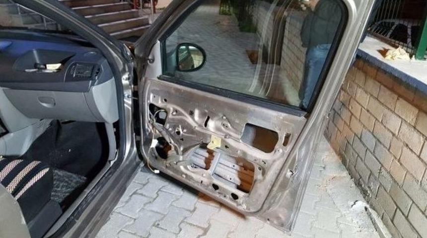 Demirci&rsquo;de İki Bin Uyuşturucu Hap Ele Ge&ccedil;irildi