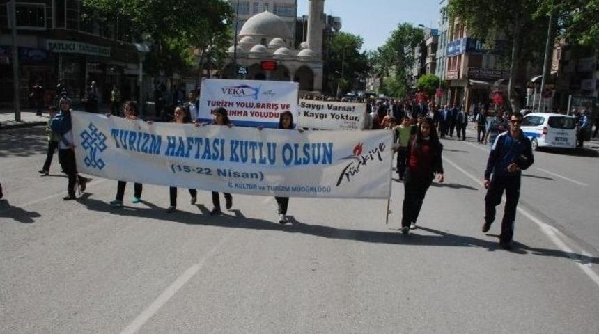 Adıyaman&rsquo;da Turizm Sezonu Kortejle Başladı