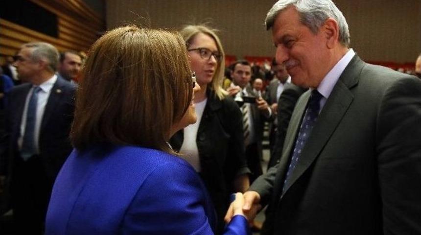 Ankara&rsquo;da &lsquo;&rsquo;gen&ccedil;lik Ve Belediye&rsquo;&rsquo; Konuşuldu