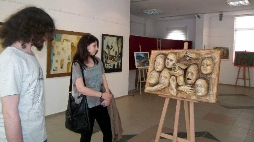 Efeler&rsquo;de Akrilik Ve Yağlıboya Resim Sergisi A&ccedil;ıldı