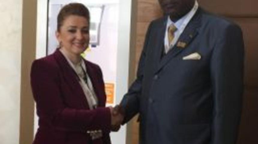 Atasoy, Burkina Faso&rsquo;nun Eski Başbakanı İle G&ouml;r&uuml;şt&uuml;