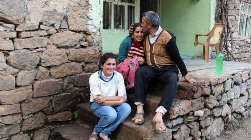 Zihinsel Engelli Kız Kardeşlerin Dramı