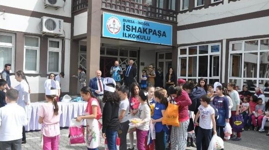 "neşeli Tabaklar" Yarıştı