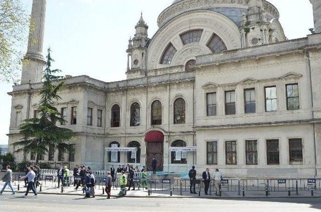 İslam Dünyası Liderlerinin Namaz Kılacağı Camide Yoğun Güvenlik Önlemi