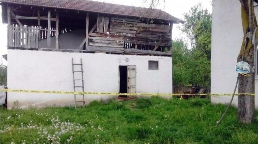 25 Yaşındaki Gen&ccedil; Odunlukta İntihar Etti