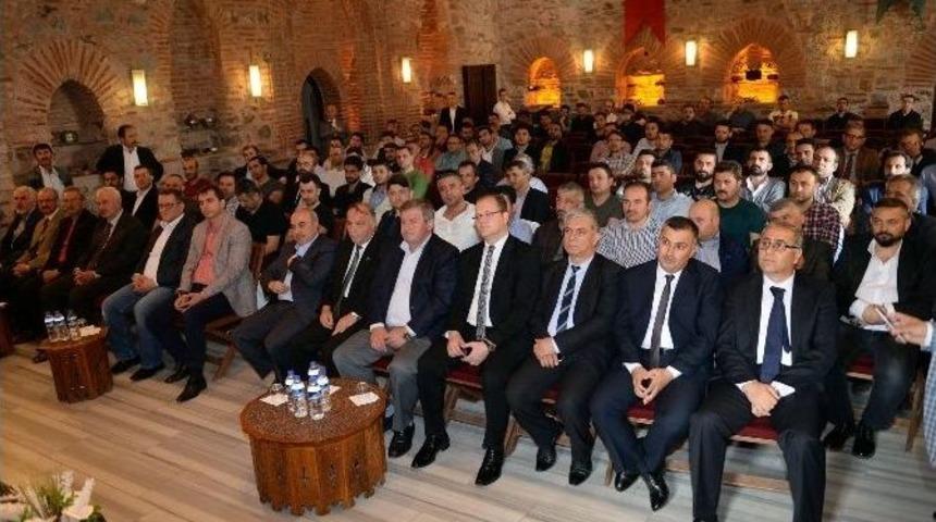 Erkek Berberlere Bayan Kuaf&ouml;rl&uuml;k Diploması