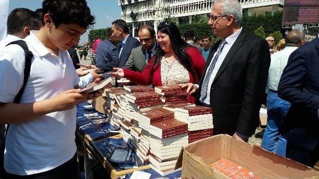 Nevvar Salih İşgören Vakfı Şehitleri Unutmadı 1