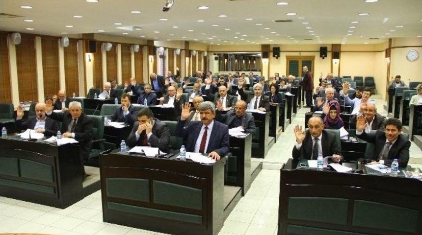 &Ccedil;akır: &ldquo;g&uuml;ndem Maddeleri Komisyonlarda Uzun Uzun Tartışılıyor&rdquo;