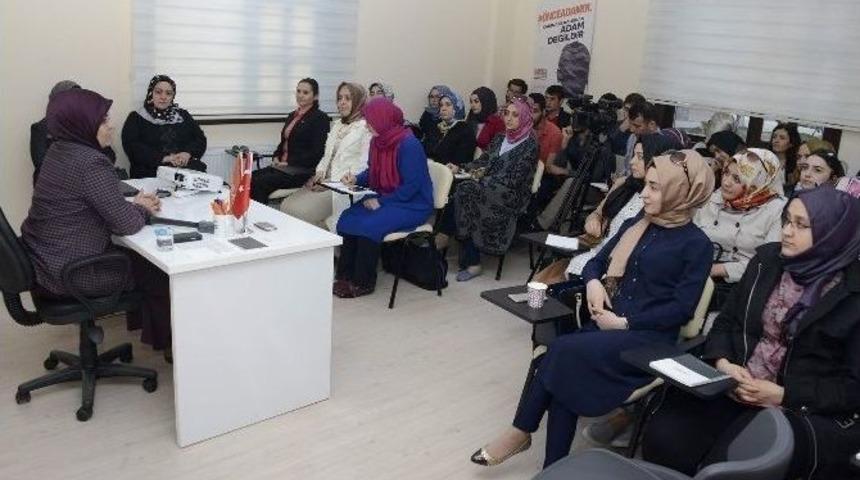 Başkan Toru &lsquo;yerel Y&ouml;netimler Ve Kadın&rsquo;ı Anlattı