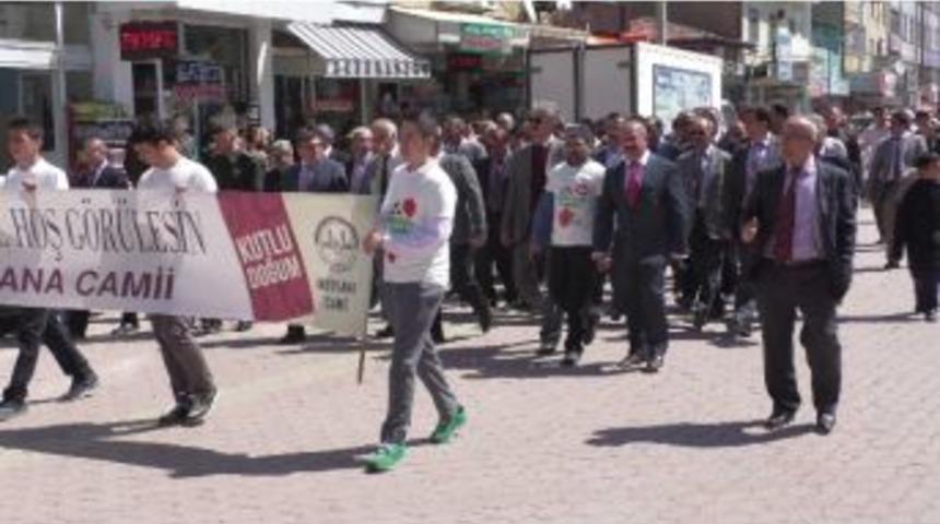 Beyşehir&rsquo;de Mehteranlı Kutlu Doğum Y&uuml;r&uuml;y&uuml;ş&uuml;