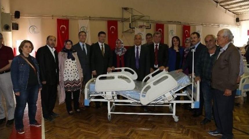 Hasta Yatağı Hediyesi Ağlattı