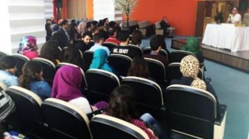 Gazeteci-yazar Altun, Darıcalı &Ouml;ğrencilerle Buluştu