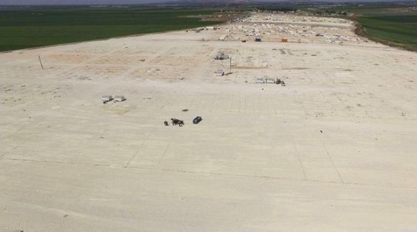 Işid&rsquo;in Saldırısında 25 &Ccedil;adır Yandı