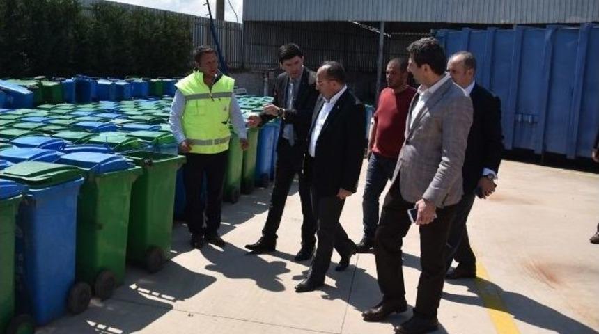 &Uuml;z&uuml;lmez, Temizlik Personellerine Teşekk&uuml;r Etti