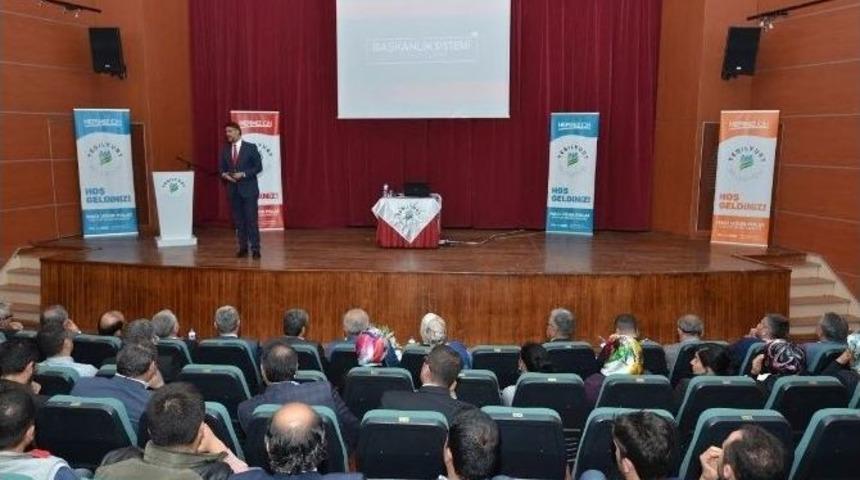 &ldquo;yeni Anayasa Ve Başkanlık Sistemi&rdquo; Konferansı D&uuml;zenlendi
