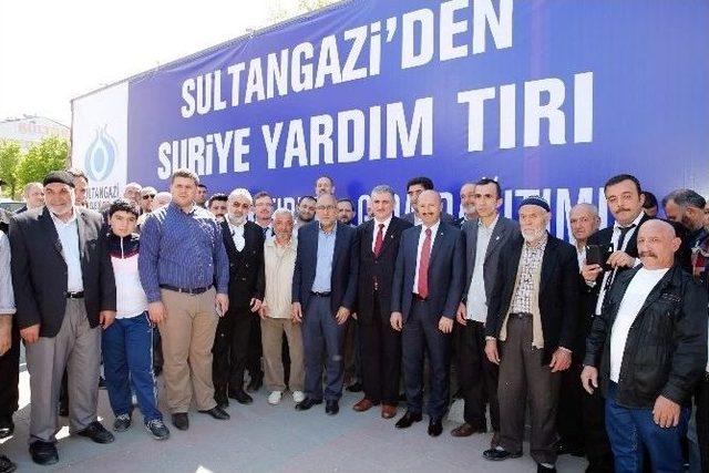 Sultangazi’nden Suriyelilere Yardım Eli