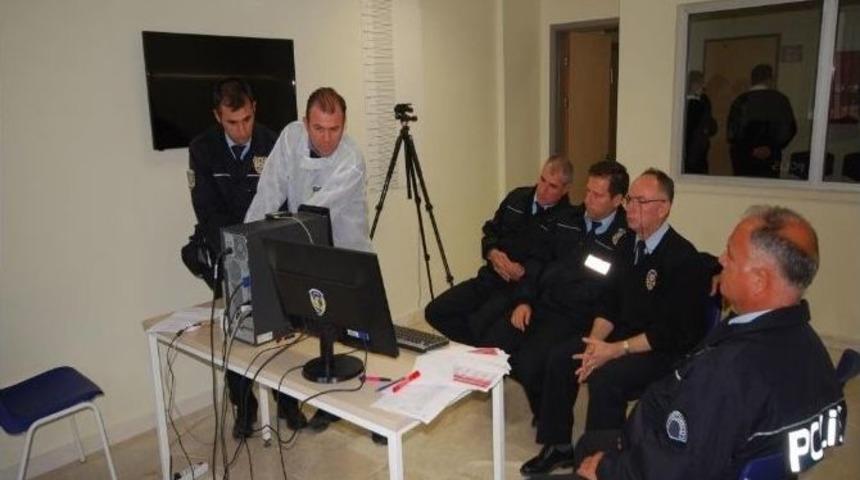 &ldquo;canlı Parmak İzi Alma Sistemi&rdquo; Eğitimi Verildi