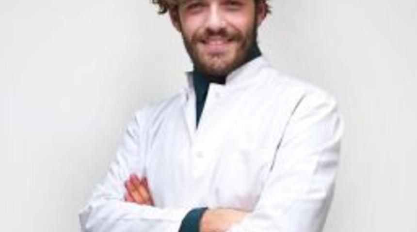 Diş &Ccedil;&uuml;r&uuml;klerinin Temeli Bebeklik D&ouml;neminde Atılıyor