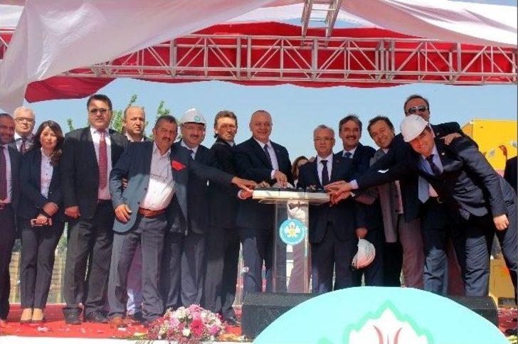 Manisa Büyükşehir’den Salihli’ye Hizmet Şöleni G3