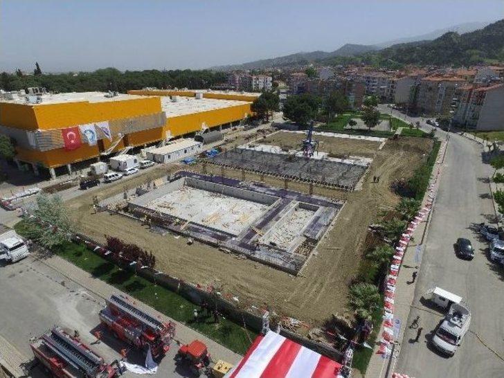 Manisa Büyükşehir’den Salihli’ye Hizmet Şöleni G4