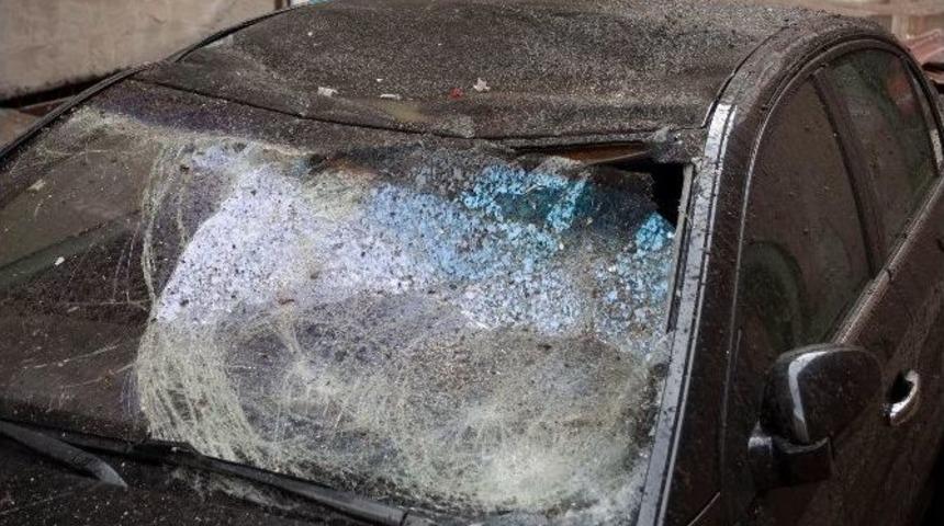 Çorum’da Şiddetli Rüzgar Çatı Uçurdu