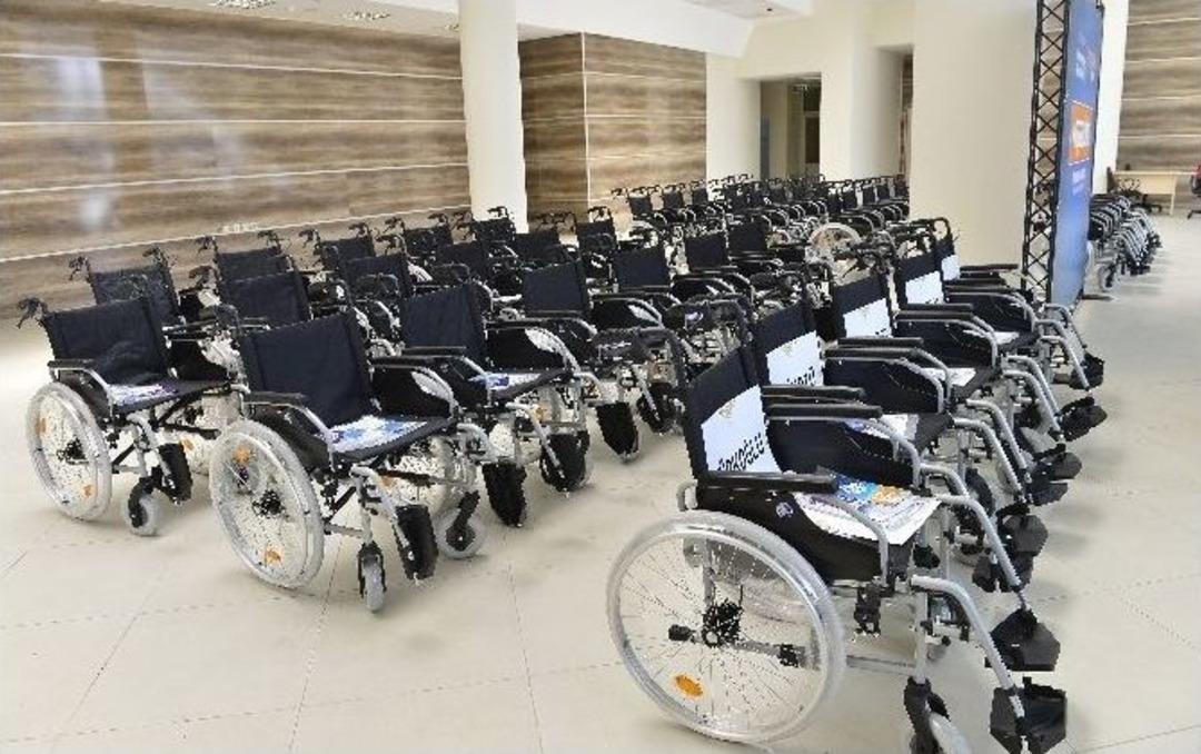 Kahramanmaraş Engelli Vatandaşlara Ak&uuml;l&uuml; Ve Tekerlekli Sandalye Dağıtım T&ouml;reni