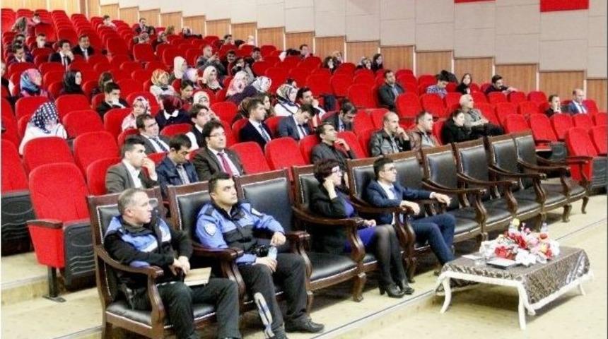 Ağrı&rsquo;da &lsquo;madde Bağımlılığı Ve Uyuşturucuyla M&uuml;cadele Stratejik Eylem Planı&rsquo; Konferansı