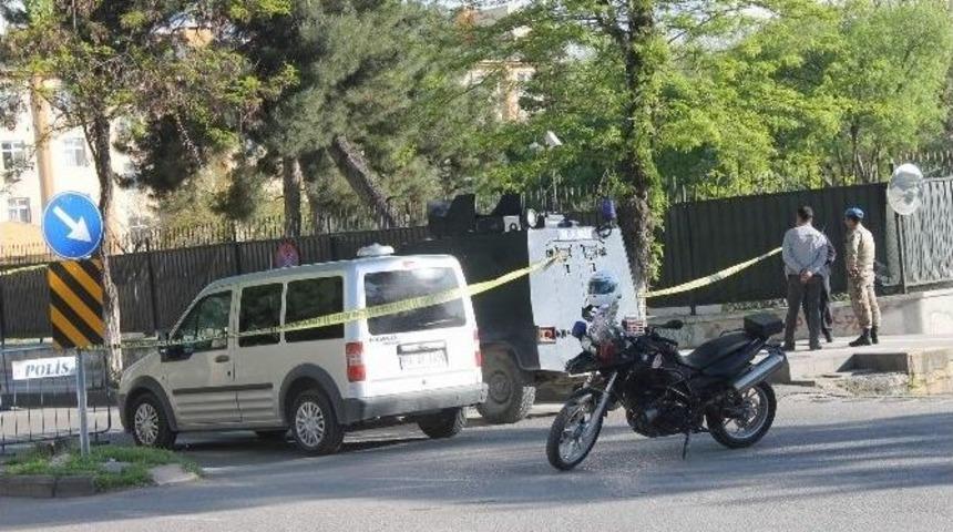 Siirt&rsquo;te Ş&uuml;pheli &Ccedil;uval Alarmı