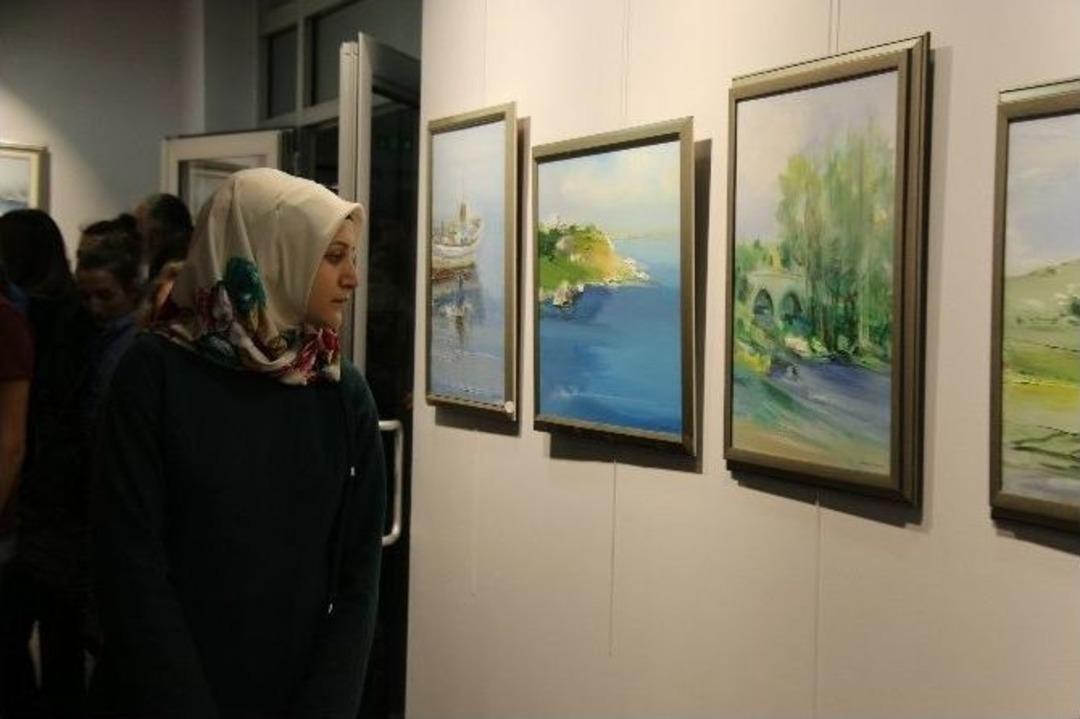 Om&uuml;&rsquo;den Resim Sergisi Ve S&ouml;yleşi