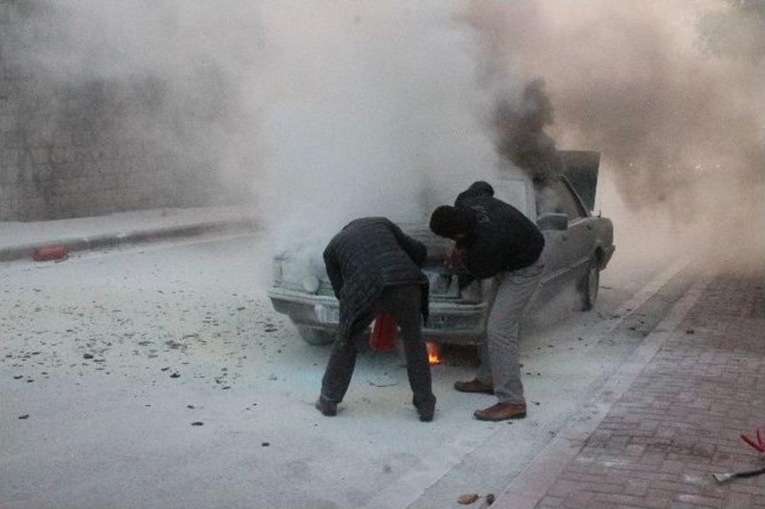 Canını Hi&ccedil;e Sayarak Aracını S&ouml;nd&uuml;rmeye &Ccedil;alıştı