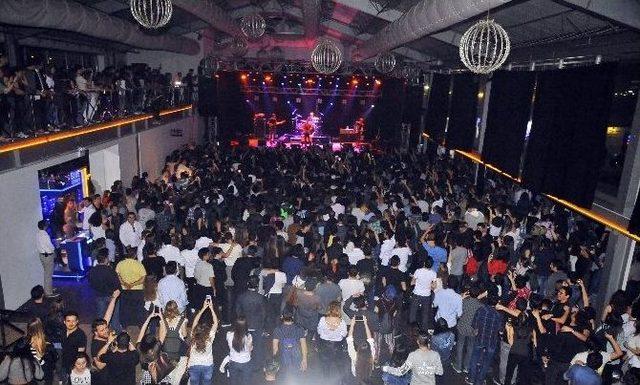 Duman’dan Unutulmaz Konser