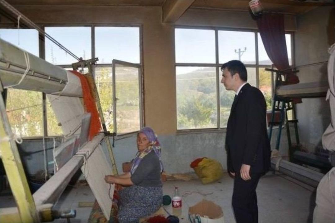 Kaymakam G&uuml;ner Sokağa &Ccedil;ıktı Vatandaşla Buluştu