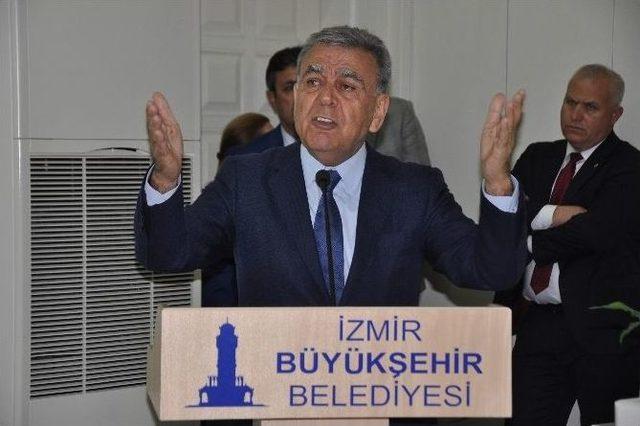 İzmir Büyükşehir Meclisinde “mekruh İzmir” Tartışması