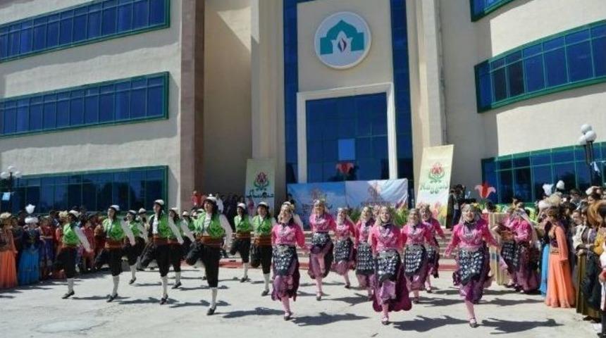 Ahmet Yesevi &Uuml;niversitesi&rsquo;nde Nevruz Coşkusu