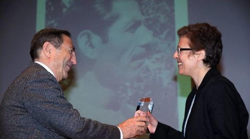 Oğuz Tansel Yazın Ödülü, Pınar Aka’nın