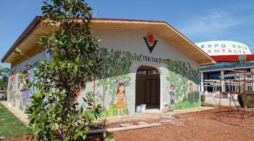 T&uuml;bitak, Uzayı Expo Alanına Getirdi