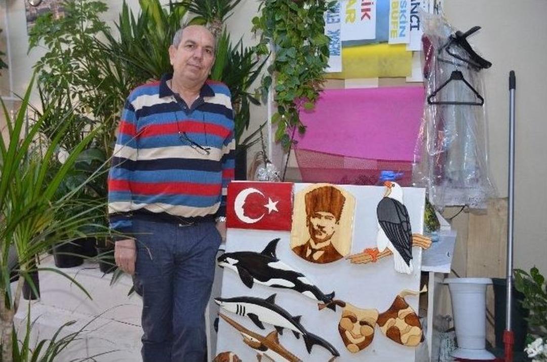 İlkokul &Ouml;ğretmenine Kızdı Ahşap Sanat&ccedil;ısı Oldu