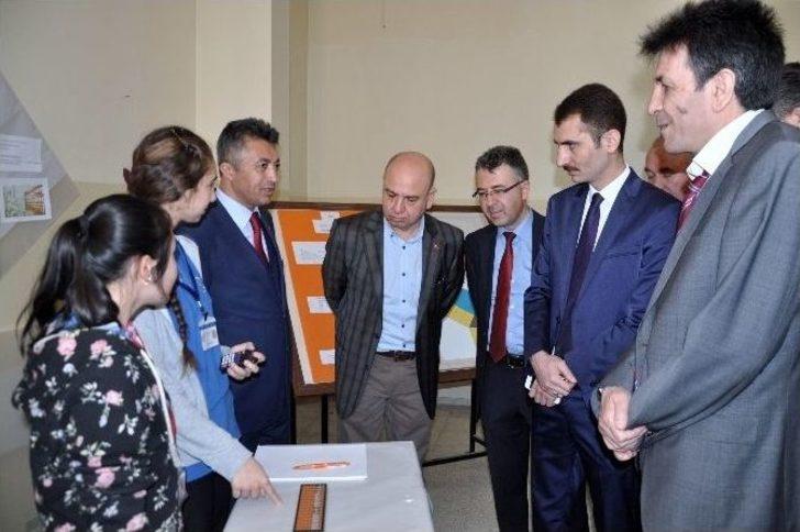 Gediz Fen Lisesi’nde Tübitak Bilim Fuarı Sergisi G3