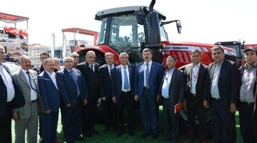 Ak Parti Milletvekili &Ouml;zkaya Afyonkarahisar&rsquo;daki Tarım Fuarını Ziyaret Etti